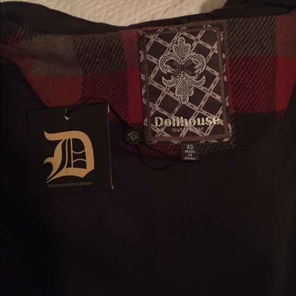 NWT- Dollhouse Cropped, Wool Poncho!! - Picture 3 of 5